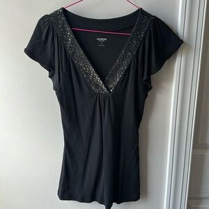 Express Tee Sequin V Neck